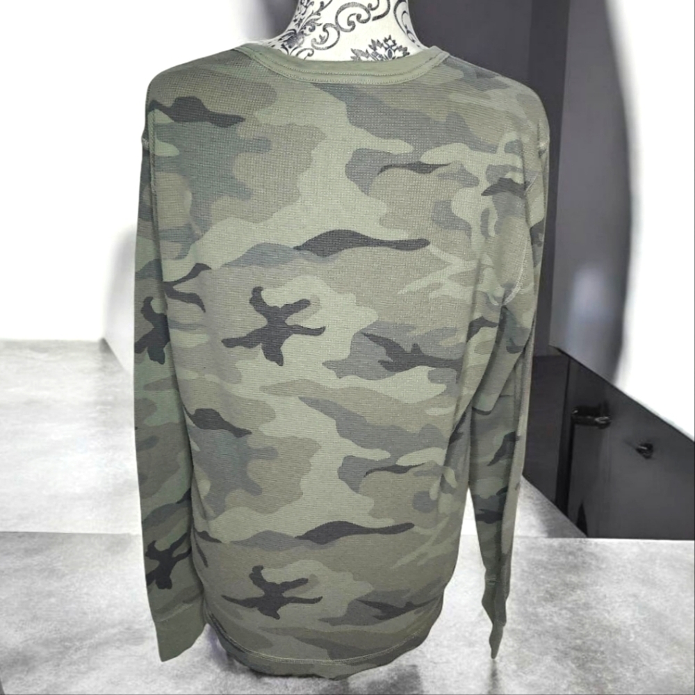 OLD NAVY Waffle Camouflage Shirt - Large - Picture 3 of 4